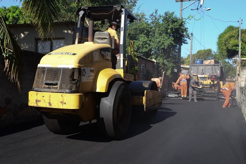 Itaboraí avança com obras de asfaltamento no bairro Barreiro (2)