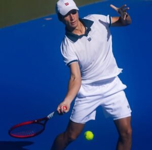 leostorckriotennis26pisoduro (1)