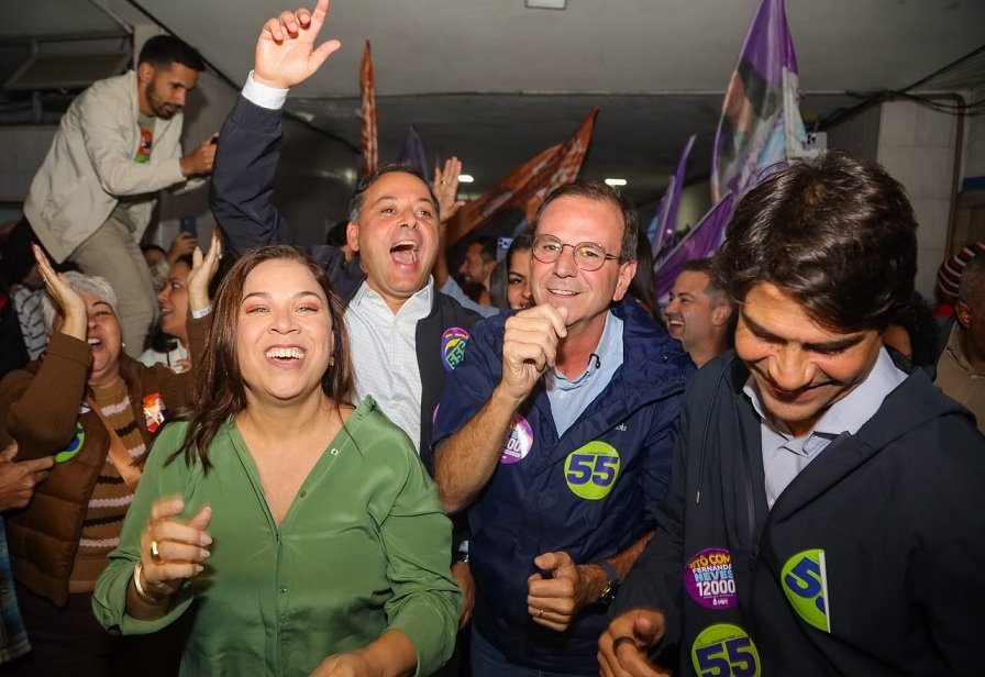 1000445887