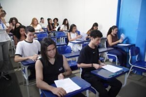Espaço Universitário realiza simulado do Enem para preparar alunos para o exame