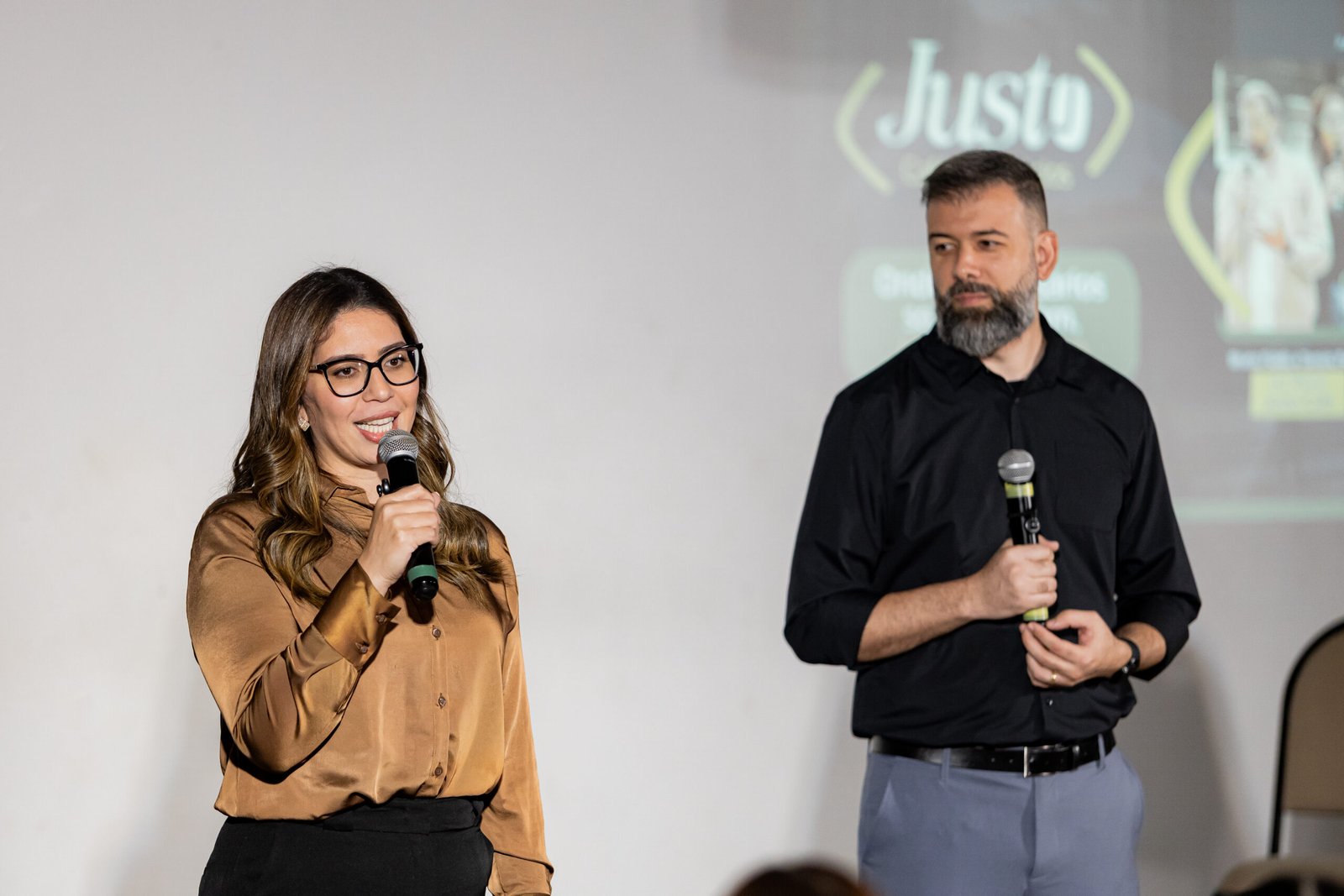 Tamiris Fidelis e Bruno Fidelis - casal CEO da rede Justo Café