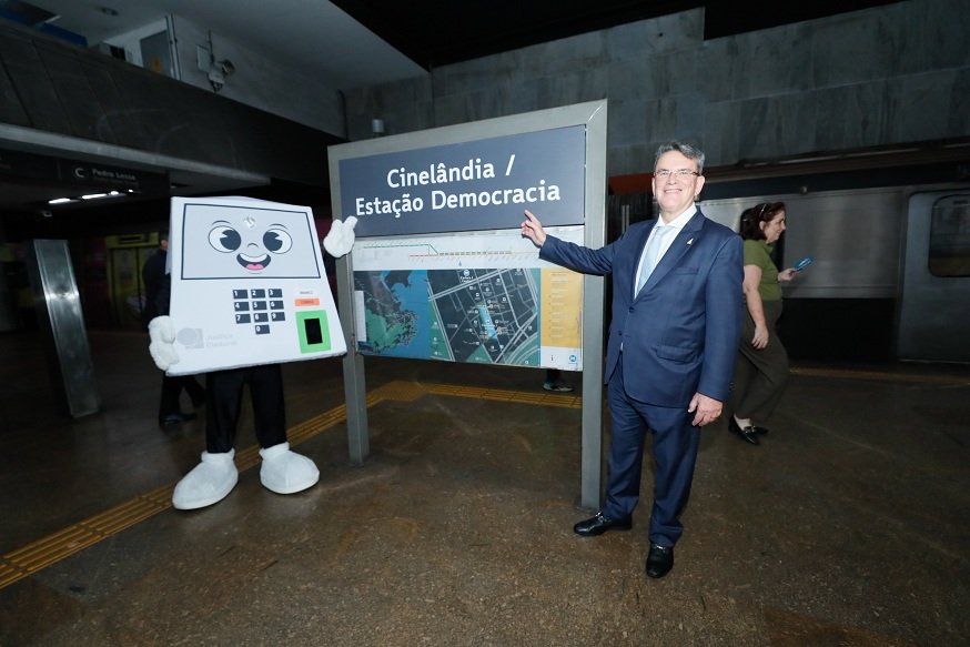 estação democracia 3