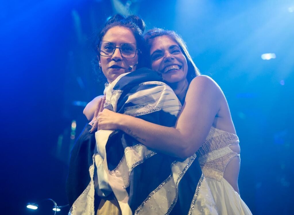 4 - Carol Botelho e Deborah Marins em Um Rio dentro de mim - Divulgação
