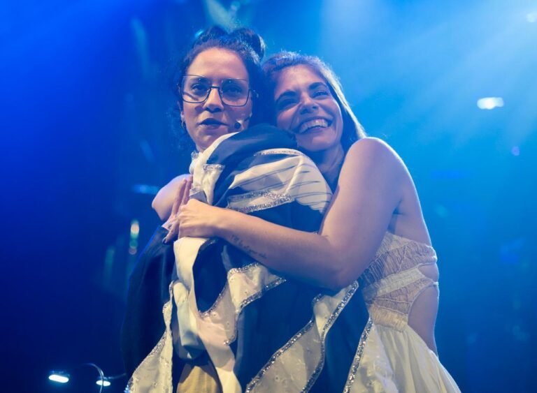 4 - Carol Botelho e Deborah Marins em Um Rio dentro de mim - Divulgação