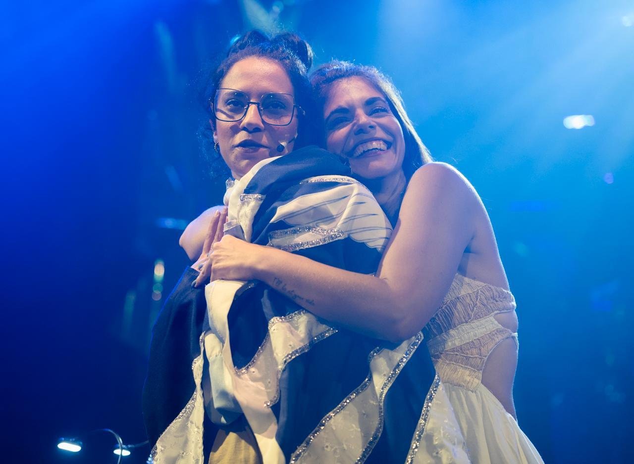 4 - Carol Botelho e Deborah Marins em Um Rio dentro de mim - Divulgação