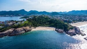 Praia do Sossego - O Inea apontou 100% de balneabilidade da Praia do Sossego em 2025.